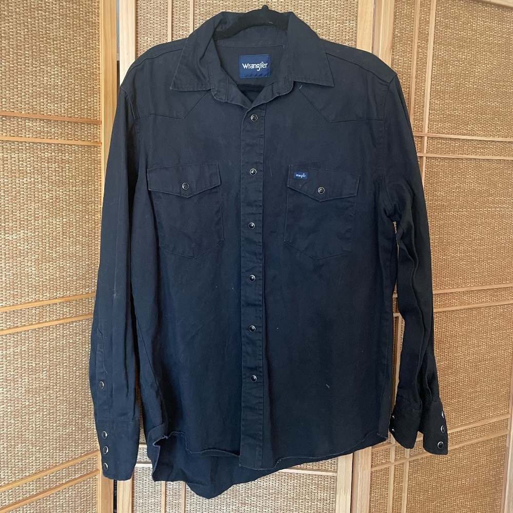 L Black Wrangler Pearl Snap Button-Up